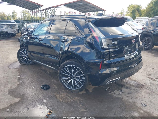2024 CADILLAC XT4 1GYFZFR40RF228626 Photo 2