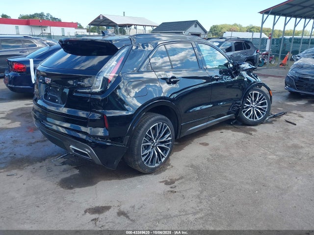 2024 CADILLAC XT4 1GYFZFR40RF228626 Photo 3