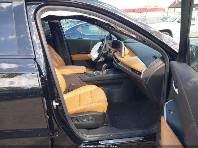 2024 CADILLAC XT4 1GYFZFR40RF228626 Photo 4