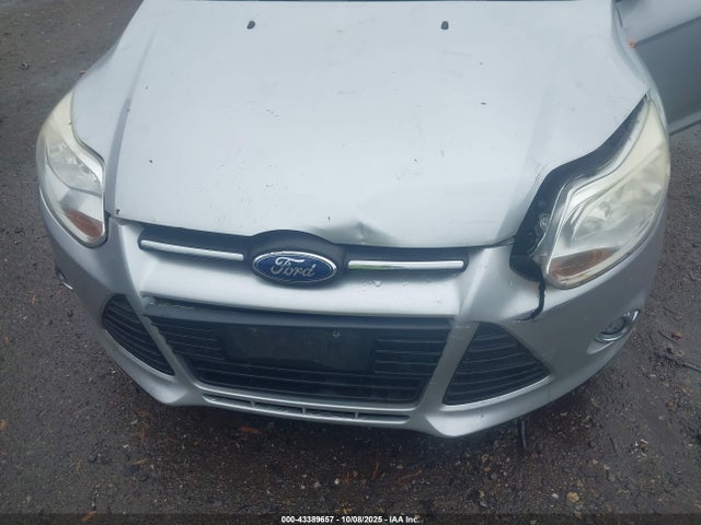 Ford Focus 2014 1FADP3F2XEL124537 Image 6
