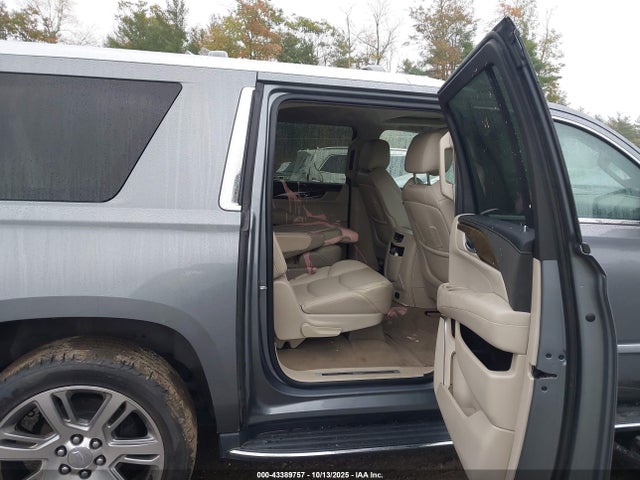 2019 CADILLAC ESCALADE ESV 1GYS4HKJ4KR247144 Photo 7