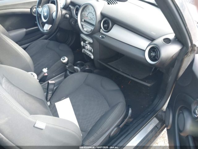 2007 MINI COOPER WMWMF33567TU60259 Photo 4