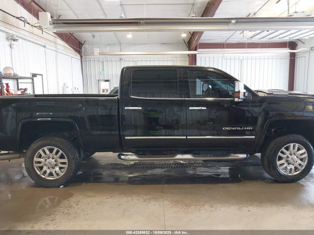 1GT12UEY1HF174687 GMC Sierra 2500hd Denali