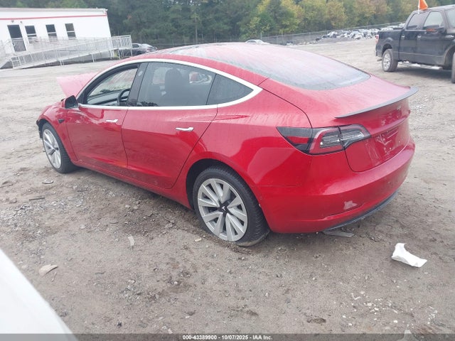 2018 TESLA MODEL 3 5YJ3E1EA2JF016886 Photo 2