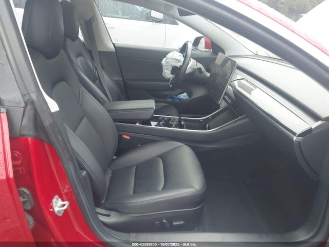 2018 TESLA MODEL 3 5YJ3E1EA2JF016886 Photo 4