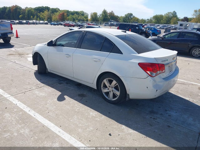 Chevrolet luz 2014 1G1P75SZ0E7100075 Image 3