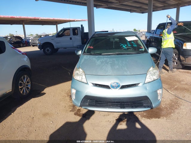 Toyota Prius Two 2015 JTDKN3DU1F1895543 Image 28