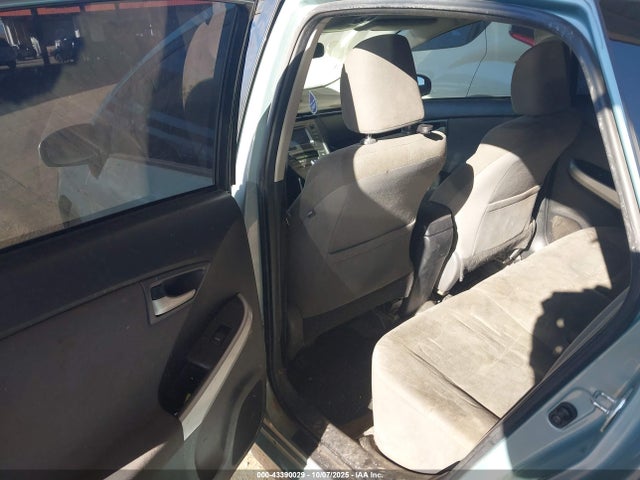 Toyota Prius Two 2015 JTDKN3DU1F1895543 Image 34