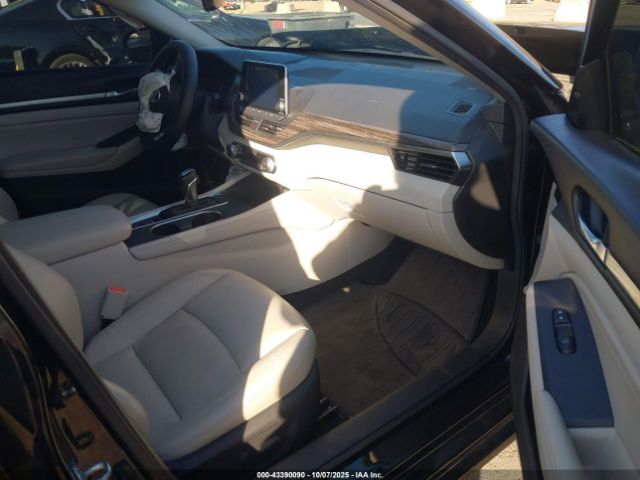 2019 NISSAN ALTIMA 1N4BL4FV4KC102595 Photo 4