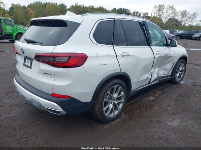2020 BMW X5 5UXCR6C02L9B81279 Photo 3
