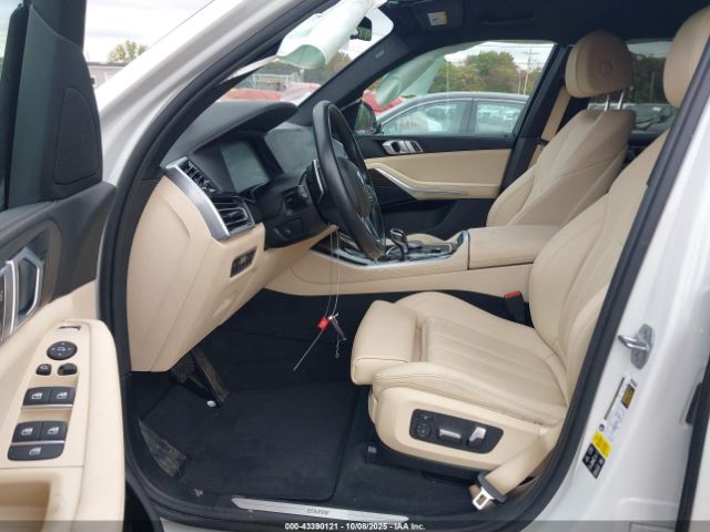 2020 BMW X5 5UXCR6C02L9B81279 Photo 4