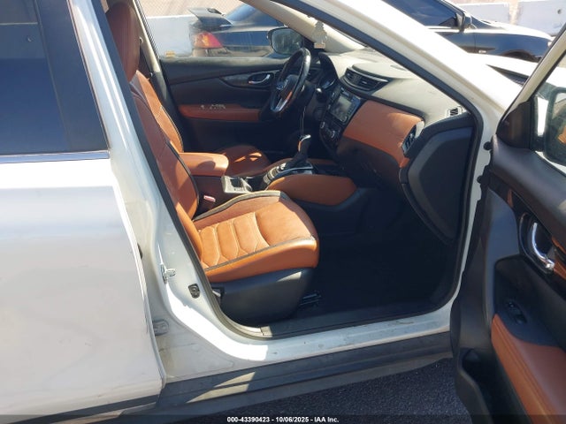 Nissan 2017 2017 JN8AT2MT5HW403688 Image 5