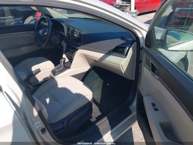 Hyundai 2017 2017 KMHD74LF3HU395490 Image 5
