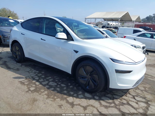 2026 TESLA MODEL Y 7SAYGDEE9TF365960 Photo 0