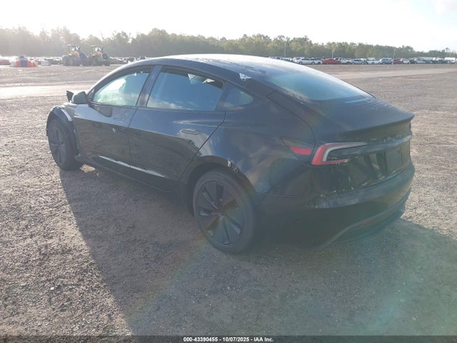 2025 TESLA MODEL 3 5YJ3E1EA8SF032401 Photo 2