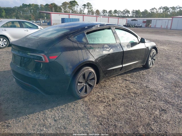 2025 TESLA MODEL 3 5YJ3E1EA8SF032401 Photo 3