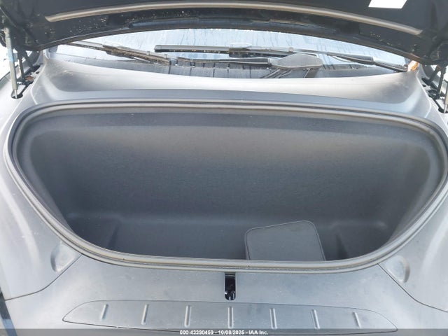 2025 TESLA MODEL X 7SAXCDE54SF464403 Photo 9