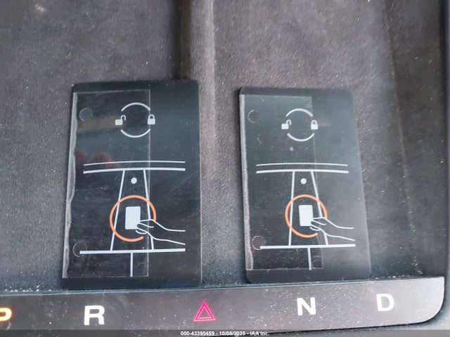 2025 TESLA MODEL X 7SAXCDE54SF464403 Photo 10