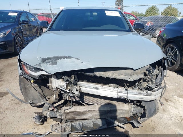 2011 Audi A4 2.0t Premium მანქანა იყიდება აუქციონზე, vin: WAUEFAFL1BN024919, აუქციონის ნომერი: 43390467