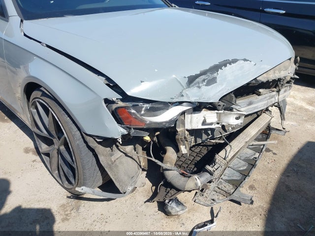 2011 Audi A4 2.0t Premium მანქანა იყიდება აუქციონზე, vin: WAUEFAFL1BN024919, აუქციონის ნომერი: 43390467