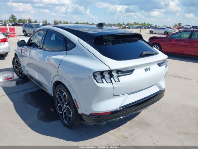 2021 FORD MUSTANG MACH-E 3FMTK4SE3MME04660 Photo 2