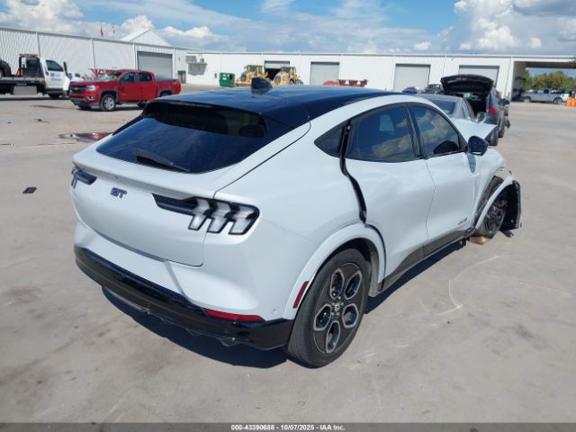 2021 FORD MUSTANG MACH-E 3FMTK4SE3MME04660 Photo 3