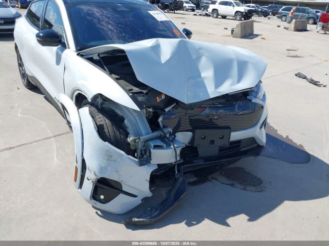 2021 FORD MUSTANG MACH-E 3FMTK4SE3MME04660 Photo 5