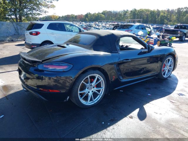 2018 PORSCHE 718 BOXSTER WP0CA2A88JS210426 Photo 3