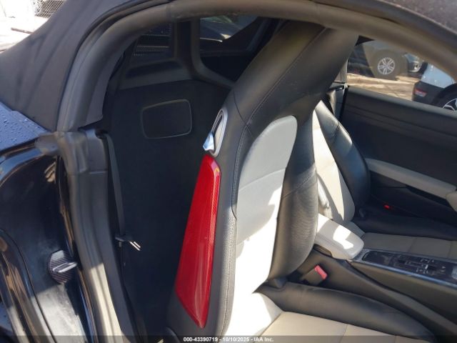 2018 PORSCHE 718 BOXSTER WP0CA2A88JS210426 Photo 7