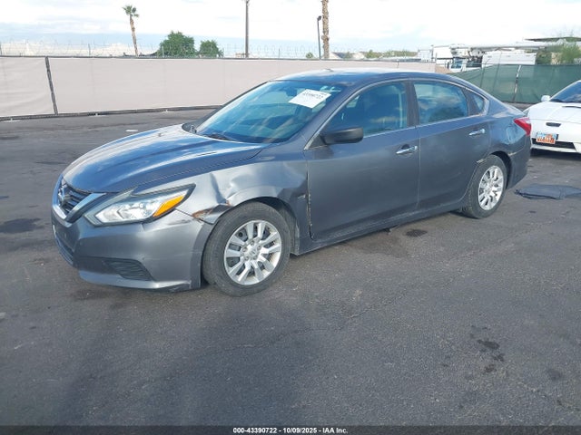 Nissan 2016 2016 1N4AL3AP6GN377380 Image 2