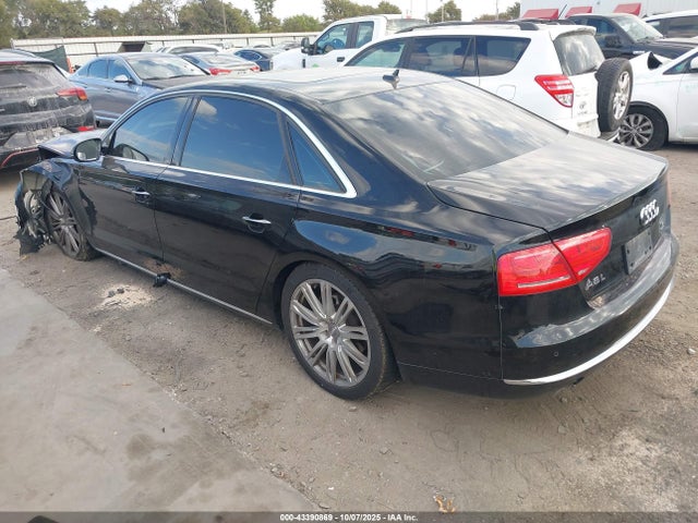 2014 AUDI A8 L WAURMAFDXEN000834 Photo 2