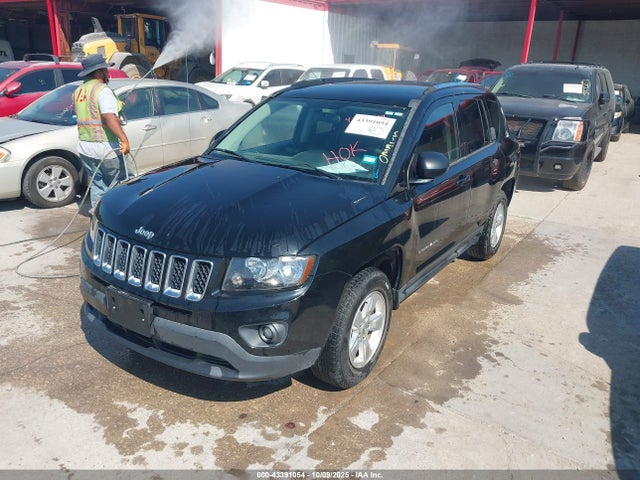 Jeep Compass 2015 1C4NJCBA7FD250248 Image 2