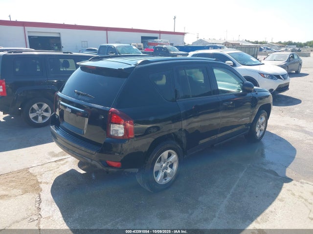 Jeep Compass 2015 1C4NJCBA7FD250248 Image 4