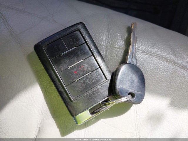 2011 CADILLAC DTS 1G6KH5E61BU128855 Photo 10