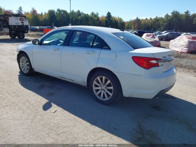 2014 CHRYSLER 200 1C3CCBBG3EN106466 Photo 2