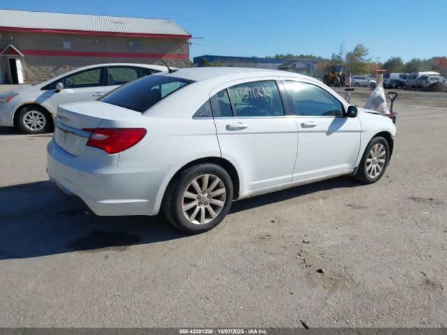 2014 CHRYSLER 200 1C3CCBBG3EN106466 Photo 3