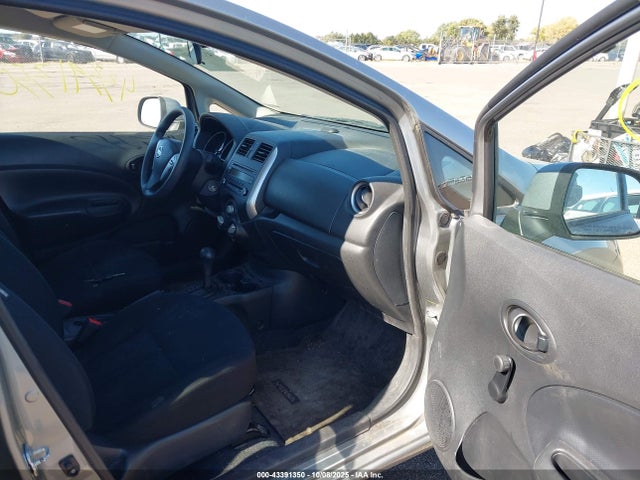 3N1CE2CP7EL364626 Nissan 2014