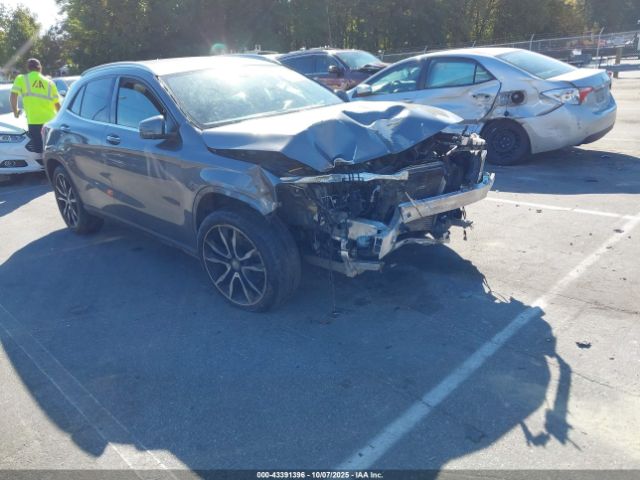 2015 MERCEDES-BENZ GLA 250 WDCTG4GB2FJ101402