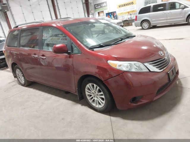 2017 TOYOTA SIENNA 5TDYZ3DCXHS773713
