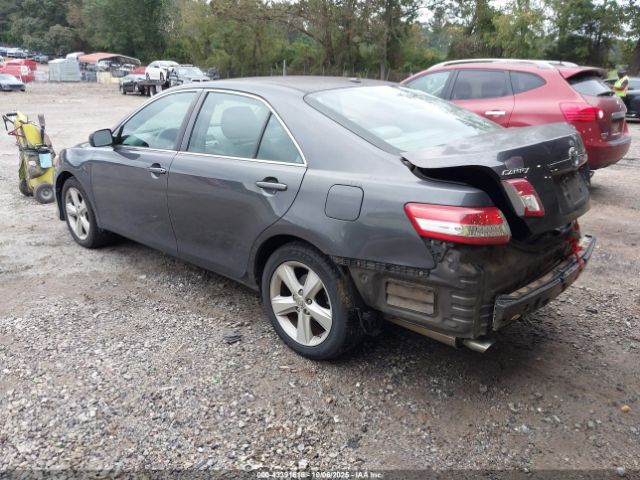 2011 TOYOTA CAMRY 4T1BF3EK6BU184564 Photo 2