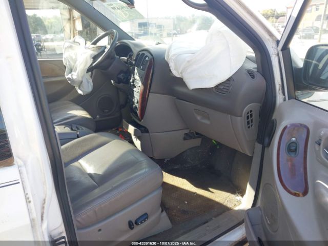 2001 CHRYSLER TOWN & COUNTRY 2C8GP64L91R240266 Photo 4