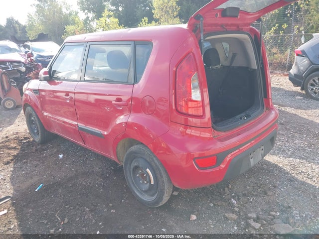 2012 KIA SOUL KNDJT2A62C7370209 Photo 2