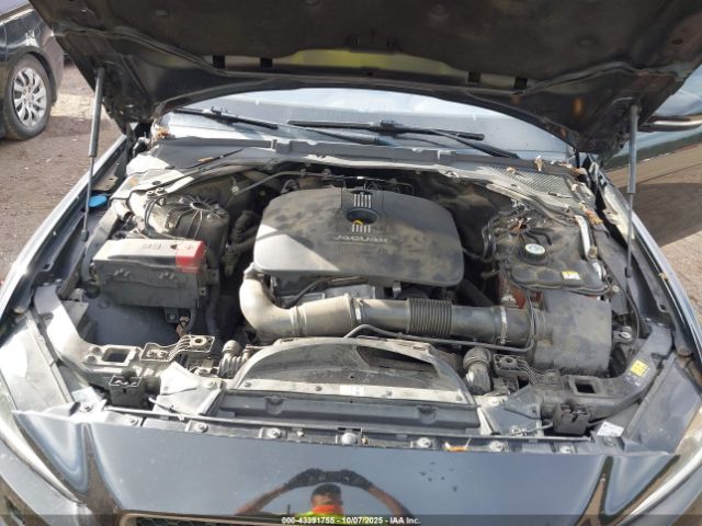 2017 JAGUAR XE SAJAD4BG9HA969703 Photo 9