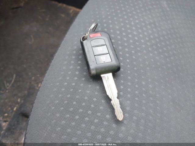 2017 MITSUBISHI MIRAGE G4 ML32F3FJ5HHF15328 Photo 10