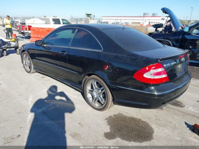 2005 MERCEDES-BENZ CLK 500 WDBTJ75J75F124919 Photo 2