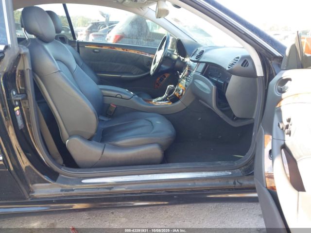 2005 MERCEDES-BENZ CLK 500 WDBTJ75J75F124919 Photo 4