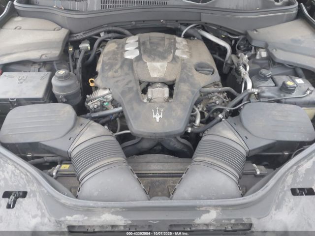 2017 MASERATI LEVANTE ZN661XULXHX226939 Photo 9