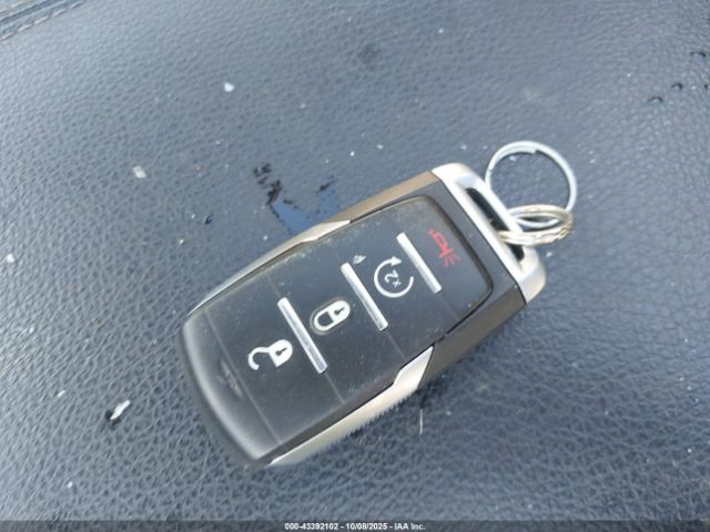 2021 RAM 1500 1C6RRFFG3MN509679 Photo 10