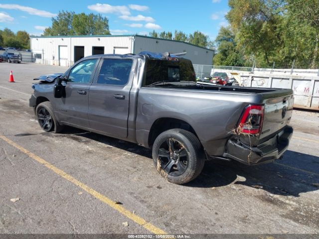 2021 RAM 1500 1C6RRFFG3MN509679 Photo 2