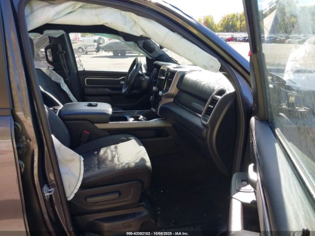 2021 RAM 1500 1C6RRFFG3MN509679 Photo 4